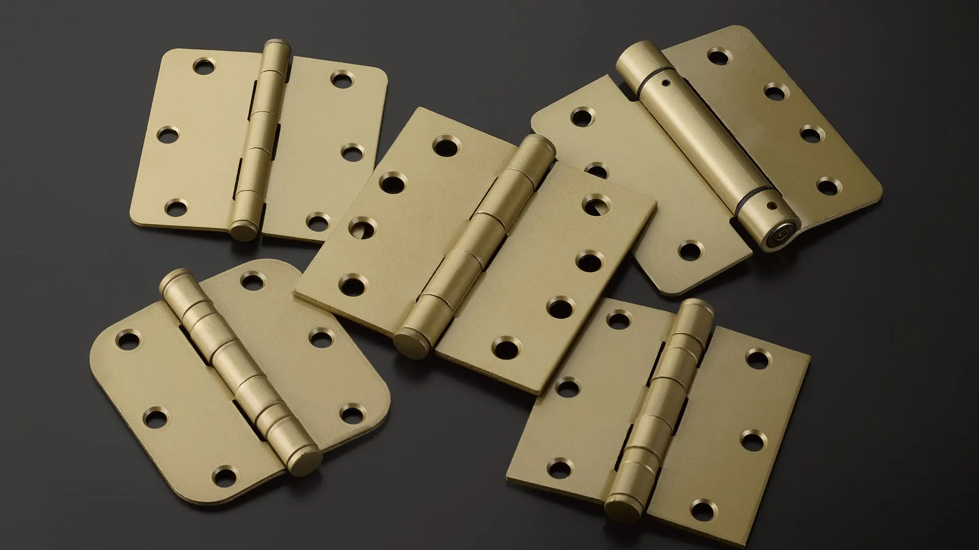 How to Choose Heavy Duty Hinges for Smooth and Quiet Driveway Gates
